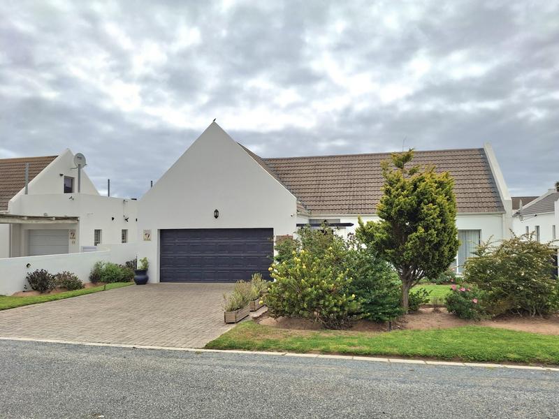 3 Bedroom Property for Sale in Golden Mile Western Cape